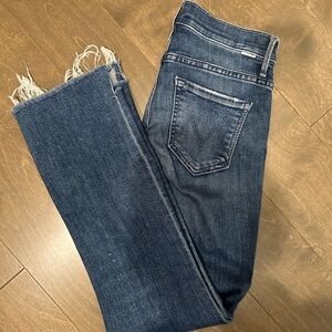 Mother Insider Crop Jeans with Frayed Hem